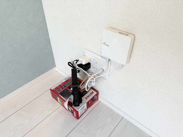 インターネット無料　モデム